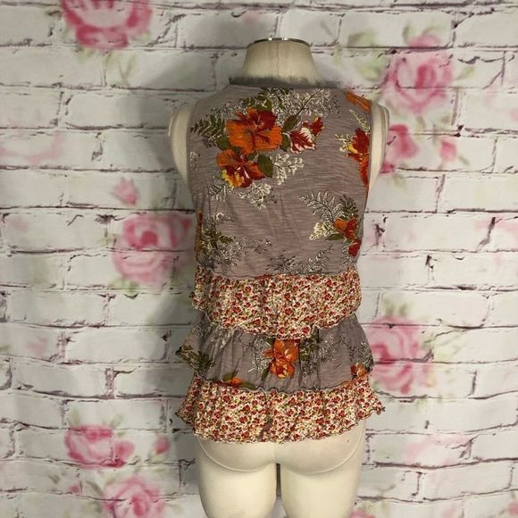 🔥 5 for 25🔥 Ric rac montage sleeveless mixed print tiered top - Picture 5 of 10
